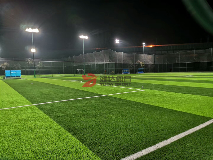 1591694740105578.jpg 人造草坪足球場.jpg